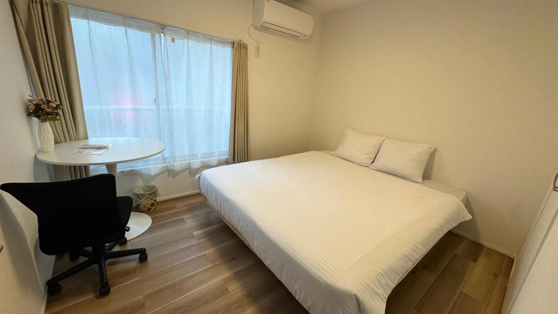 2 Bedrooms Entire House 東京都 アパート